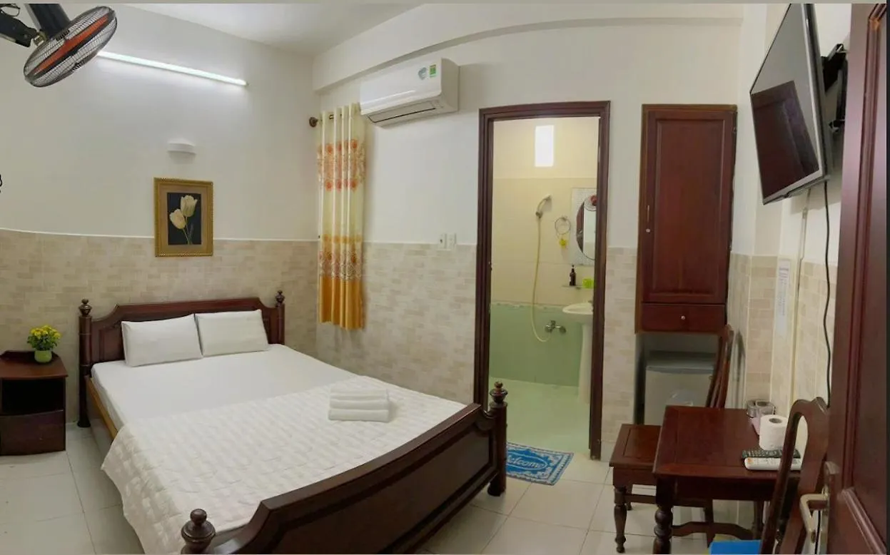 Huong Lan Hotel Ho Chi Minh City